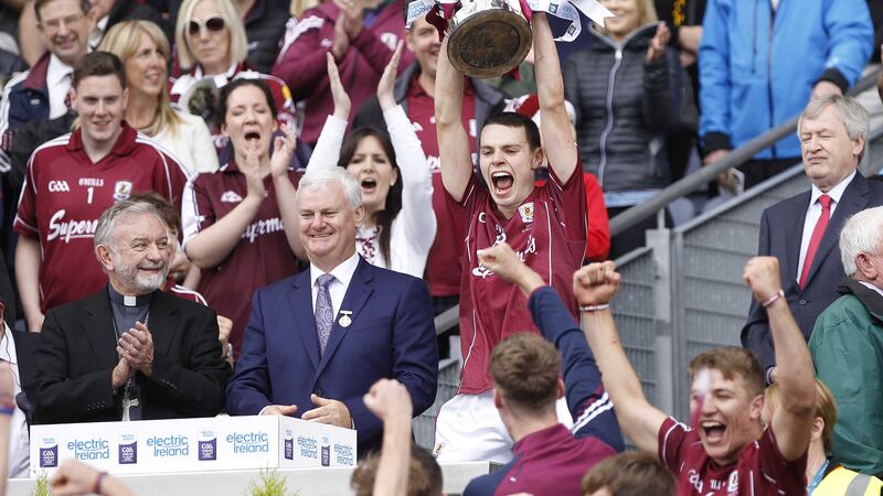Se&aacute;n Loftus does the honours after Galway beat Tipperary to take the All-Ireland MHC title on Sunday Picture: Colm O'Reilly&nbsp;