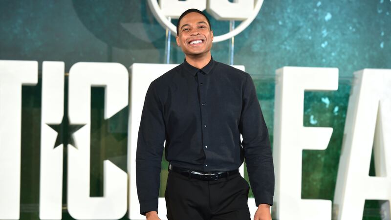 Actor Ray Fisher, who played the young superhero Cyborg in the DC Comics film, has criticised the director.
