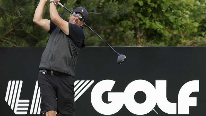 Phil Mickelson has denied reports in a new book that he place a $40,000 bet on the US to win the 2012 Ryder Cup