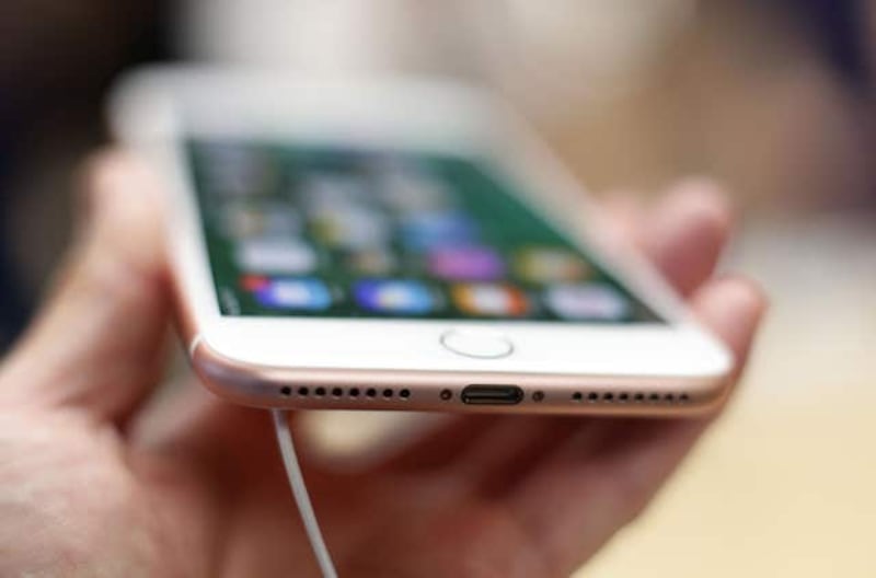 Apple iPhone 7 goes on sale