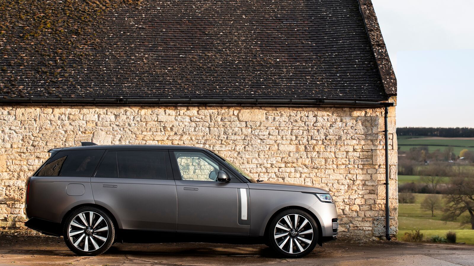 Burford Rang Rover New Range Rover SV Burford Edition is inspired by the Cotswolds – The ...