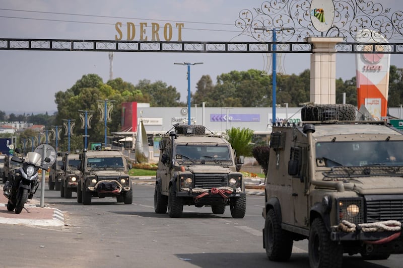 Israeli army column arrives at Sderot, a town close to the Gaza Strip
