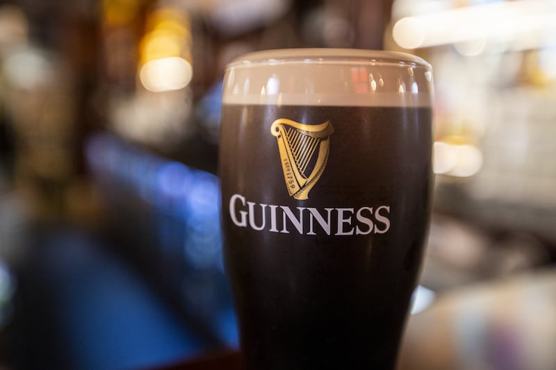 ‘Donegal ingenuity’ as pub offers free pints to amateur GAA broadcaster amid TV blackout