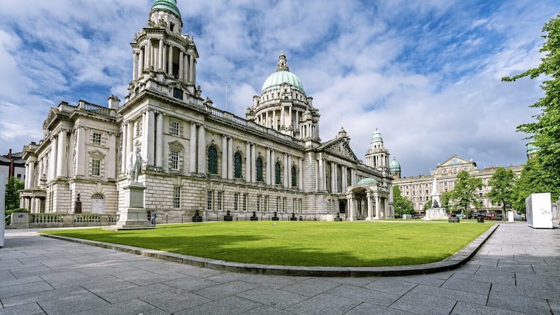 Belfast city Council is seeking an artist to design statues of Mary Ann McCracken and Winifred Carney, which will be erected in the grounds of city hall 