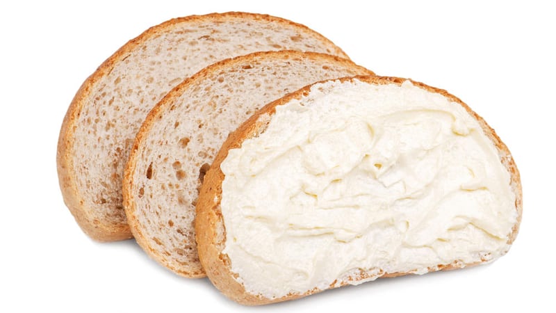 Wholegrain bread contains much more fibre than white bread 