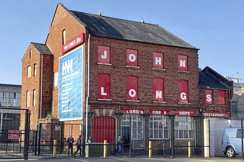 Famous John Long's chippy in Belfast wins license to sell alcohol
