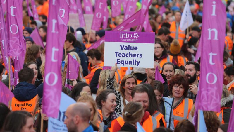 Members of the Irish National Teachers' Organisation protest for equal pay for newly qualified teachers outside Leinster House in Dublin. Picture by Niall Carson, Press Association