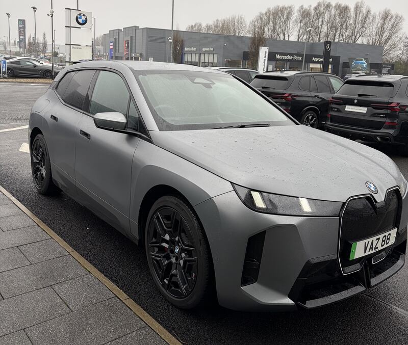 BMW IX