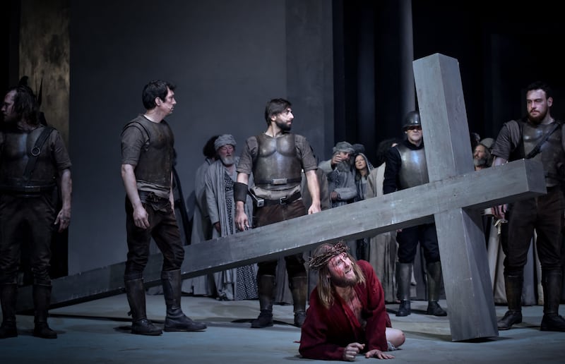 The Way of the Cross: Frederik Mayet (Jesus) and cast. Picture by Passion Play Oberammergau 2022/Arno Declair.&nbsp;