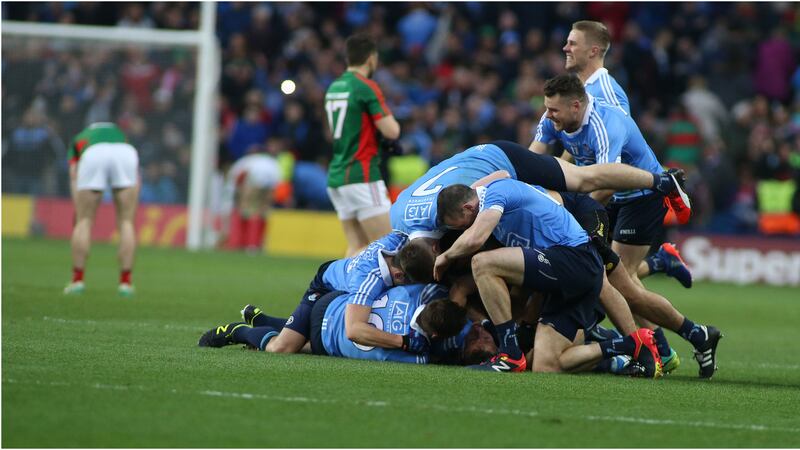Dublin's players celebrate their All-Ireland final replay win over Mayo at Croke Park<br />Picture by Hugh Russell &nbsp;