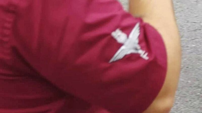&nbsp;Images showing members of a flute band wearing shirts with a Parachute Regiment logo on the sleeves during the annual Apprentice Boys parade in Derry were shared on social media