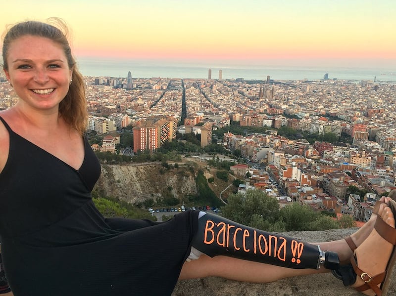 See the inspiring way this woman documented her travels on her prosthetic leg
