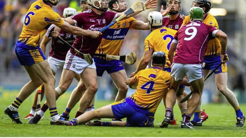 Joe Canning and Tony Kelly in action during last week&#39;s drawn All-Ireland semi-final at Croke Park. Canning is expected to line out in tomorrow&#39;s replay, despite being forced off with a jarred knee last Saturday. Picture by Sportsfile 