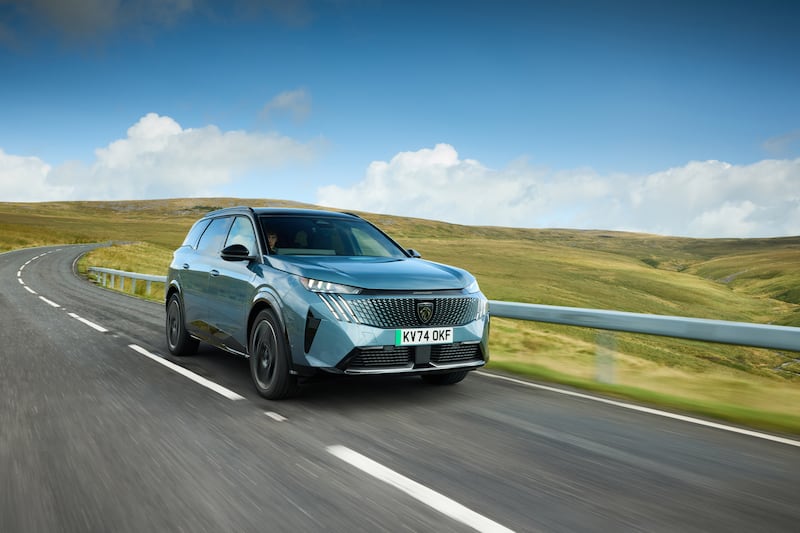 British drivers only prepared to drive up to 35 miles for work – research