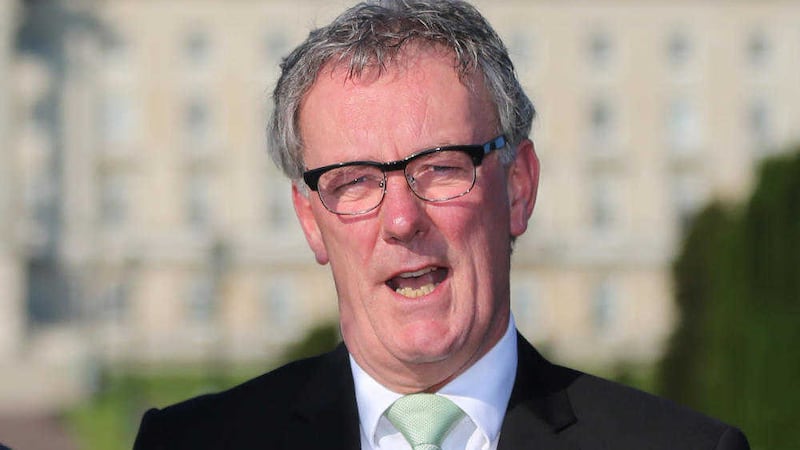 Ulster Unionist Party leader Mike Nesbitt (right) and MLA Michael McGimpsey speak to reporters outside Stormont in Belfast as they arrive for negotiations on the future of the power-sharing administration in Northern Ireland. PRESS ASSOCIATION Photo. Picture date: Tuesday September 8, 2015. The ministerial Executive at Stormont has been under threat of collapse since police said IRA members were involved in the murder of Kevin McGuigan in east Belfast last month. See PA story ULSTER Politics. Photo credit should read: Niall Carson/PA Wire 