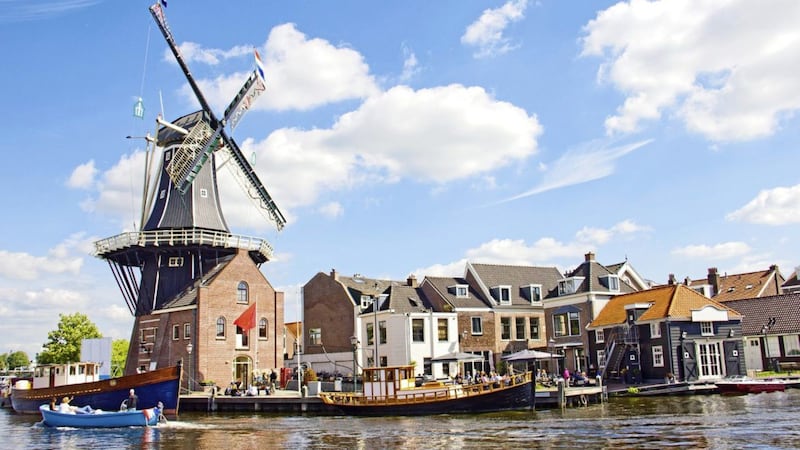 The landmark Windmill De Adriaan in central Haarlem, a fully functioning windmill and museum (<a href="https://visithaarlem.org/adriaan-windmill" title="https://visithaarlem.org/adriaan-windmill">visithaarlem.org/adriaan-windmill</a>)