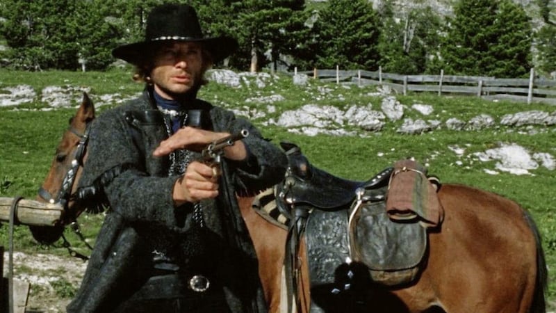 French superstar Johnny Hallyday stars in spaghetti western The Specialists 