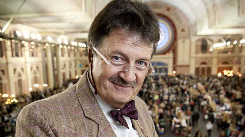&nbsp;Tim Wonnacott host of BBC daytime show Bargain Hunt is reported to have been suspended after a row with producers