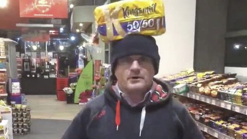 Sinn F&eacute;in&#39;s Barry McElduff posted a video of himself with a Kingsmill-branded loaf on his head on the anniversary of the Kingsmill massacre 