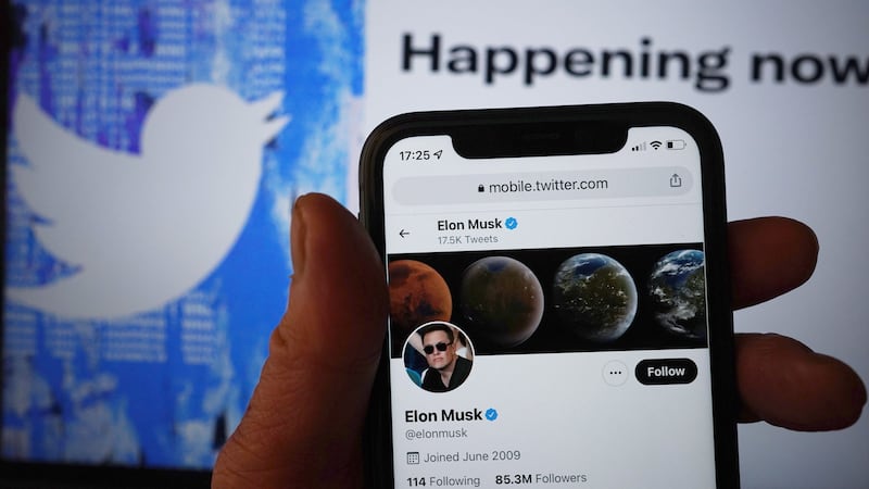 Social media expert Matt Navarra says the Tesla boss is facing a ‘dramatic’ and ‘expensive’ end to his Twitter takeover deal saga.