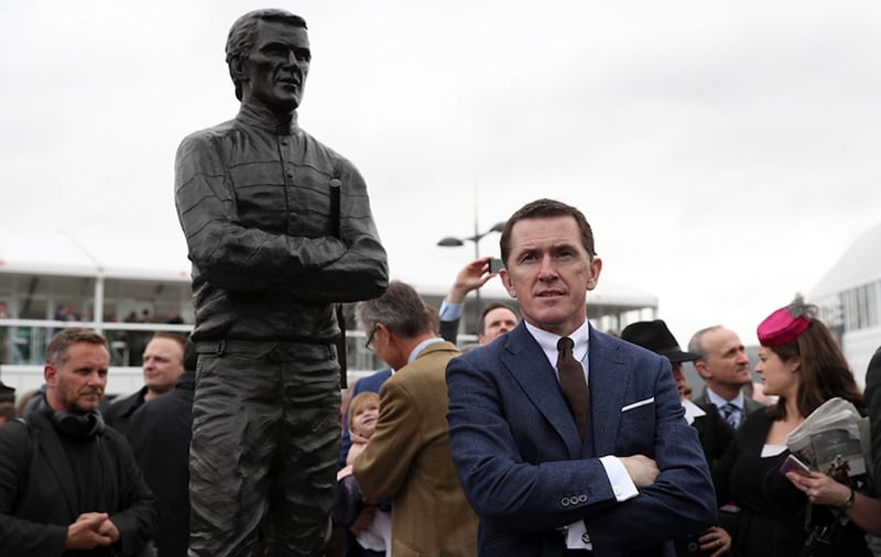 AP McCoy unveils a statue of himself during Champion Day of the 2017 Cheltenham Festival at Cheltenham Racecourse&nbsp;