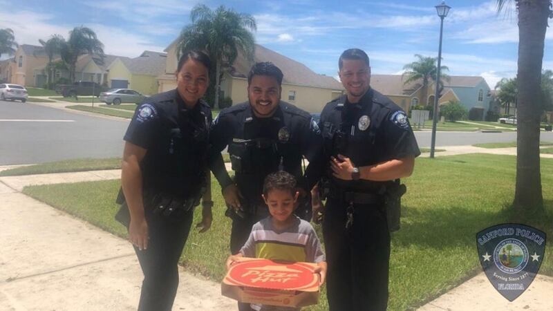 Manny Beshara and his sisters then delivered pizza to the police a few days later to return the favour.