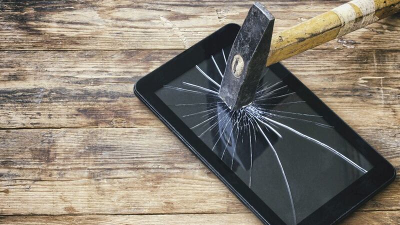 TV presenter Kirstie Allsopp&#39;s iPadgate &ndash; talk about using a sledgehammer to crack a nut... 
