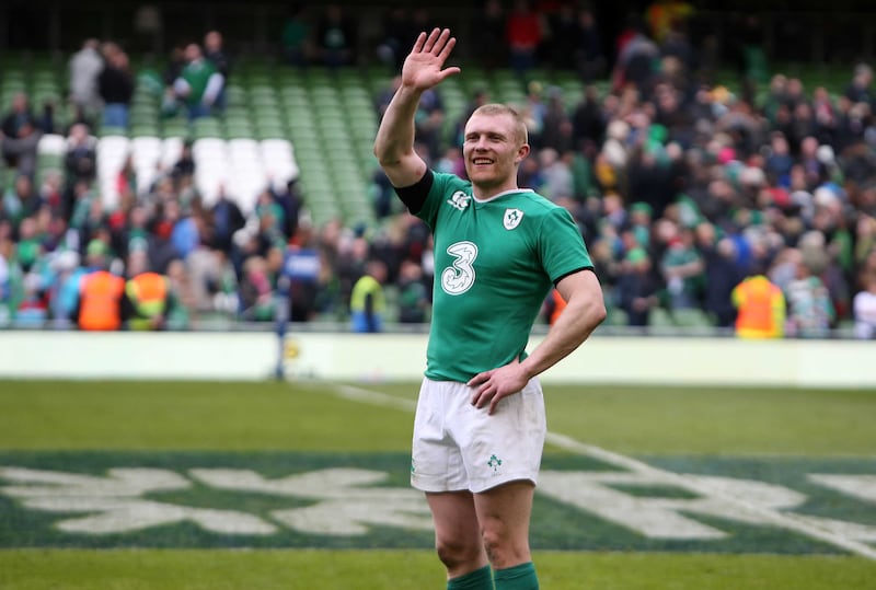 <span style="font-family: Verdana, Arial, Helvetica, sans-serif; font-size: 13.3333px;">Ireland's Keith Earls waves to the fans after a match</span>