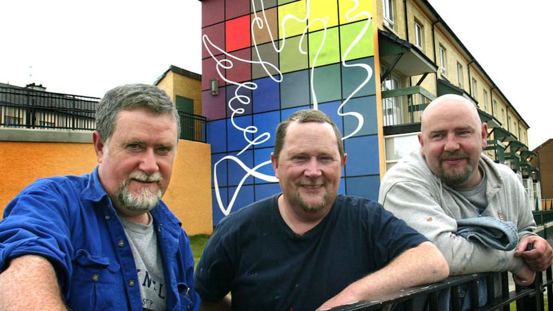William Kelly, on left, pictured with his brother Tom and fellow Bogside artist Kevin Hasson. Picture by Margaret McLaughlin&nbsp;