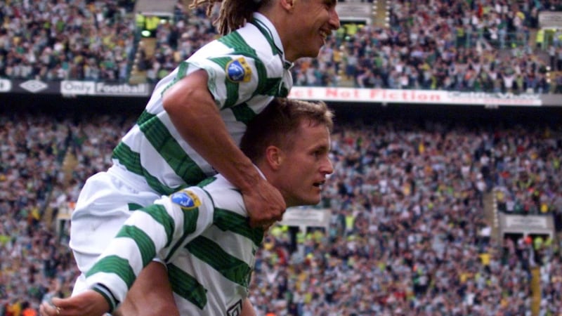 Henrik Larsson celebrates with Harald Brattbakk on the day that Celtic clinched the Scottish league title in 1998&nbsp;&nbsp;