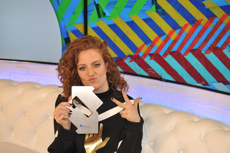 Jess Glynne has broken a charts record (Official Charts)