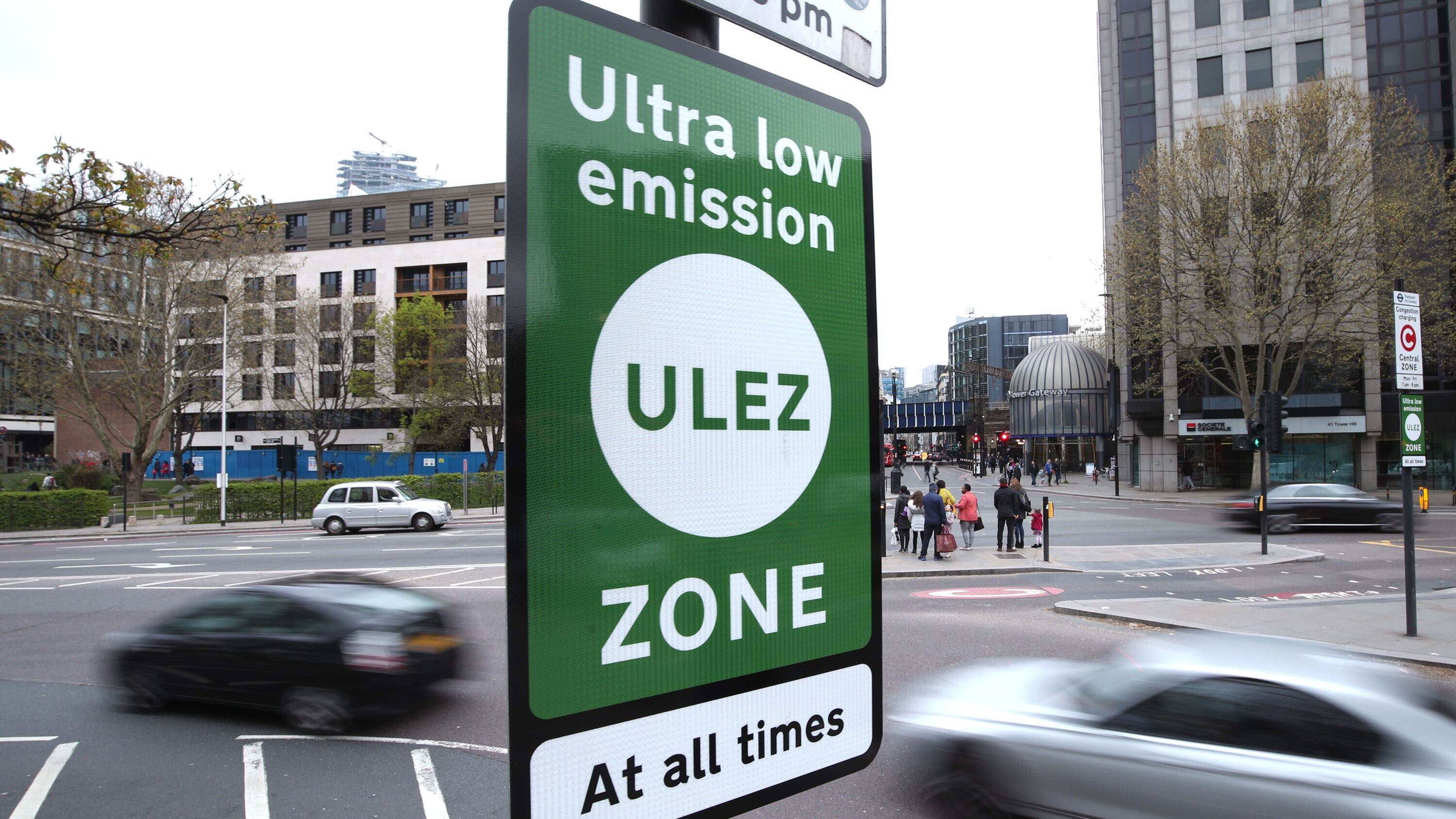 An information sign at Tower Hill in central London for the ultra low emission zone (Ulez) (Yui Mok/PA)