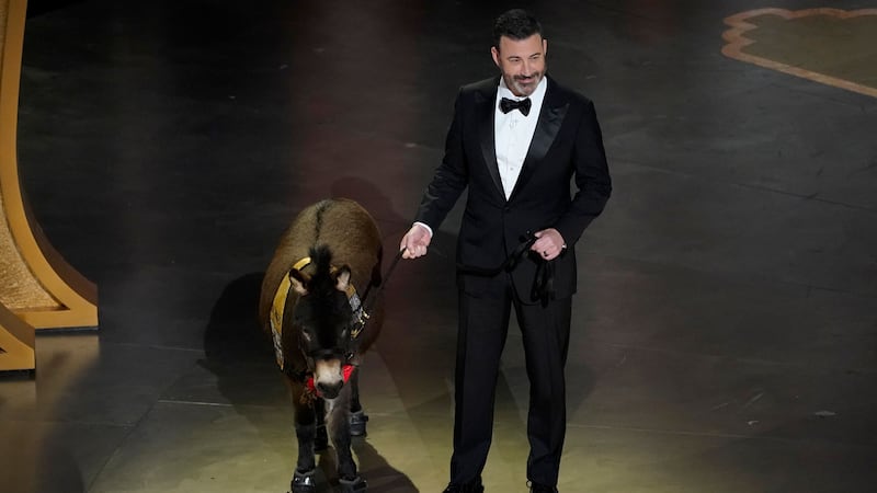Jimmy Kimmel brought out a donkey bearing the same name as the four-legged break-out star of Martin McDonagh’s dark comedy.