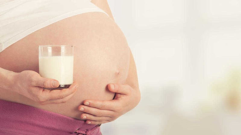 Get enough calcium, the main component of teeth, when pregnant by eating dairy foods and dark-green vegetables 