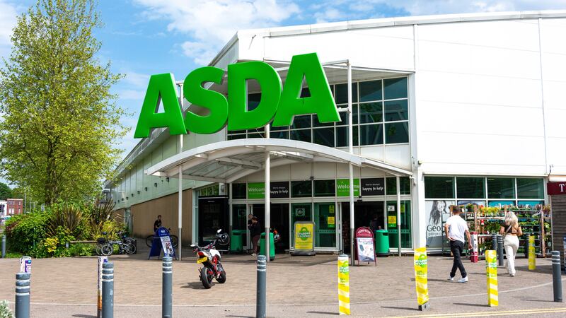Asda has completed a refinancing of £3.2 billion of debt