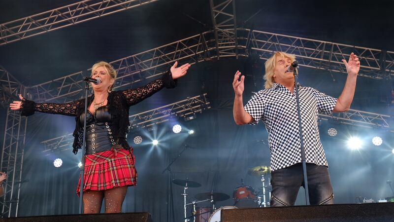 Cheryl Baker and Mike Nolan of The Fizz
