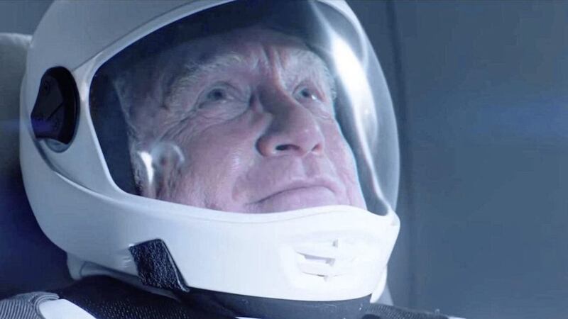 Richard Dreyfus as Angus in Astronaut 
