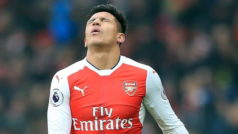 Arsenal fans lost it after discovering Alexis Sanchez was dropped against Liverpool