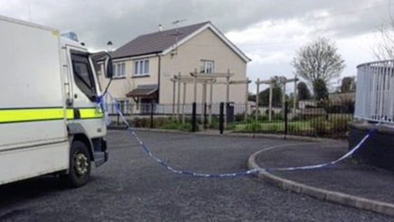 British Army bomb disposal experts were called in to deal with what police described as a viable device in Strabane. 