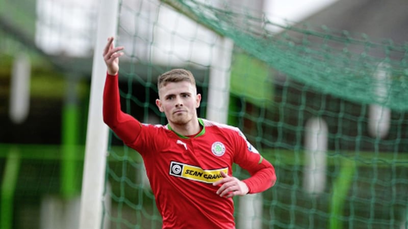 A Ruaidhr&iacute; Donnelly screamer gave Cliftonville victory over Glenavon at Mourneview Park on Saturday afternoon Picture by Arthur Allison/Pacemaker 