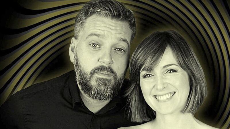 Comedian Iain Lee brings his popular comedy podcast The Rabbit Hole to Belfast for the first time next weekend. 