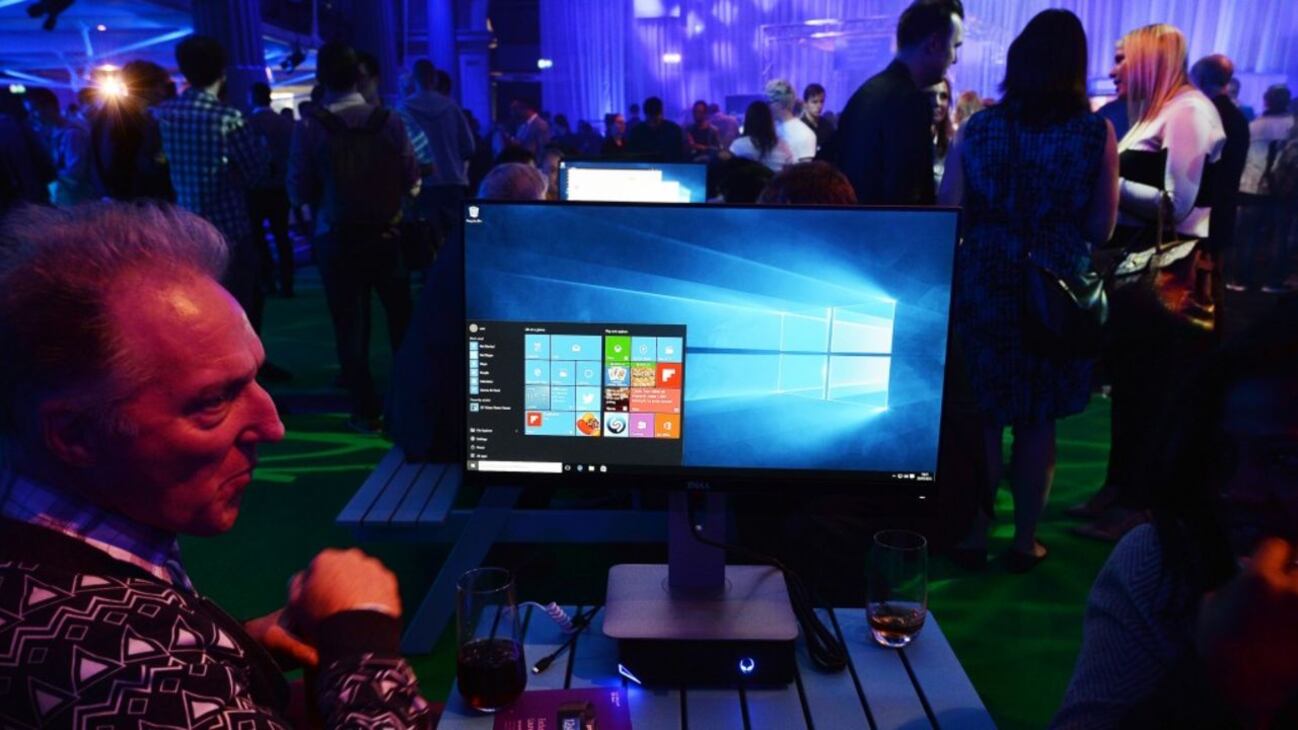 A new tool called Power Throttling that diverts power away from background apps is being tested.
