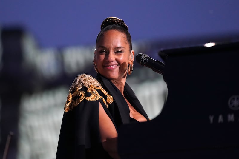 Fans were speculating that US star Alicia Keys could feature in the performance