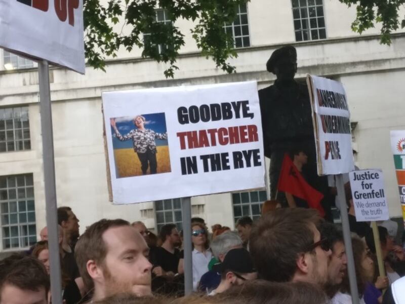 Anti-Theresa May signs 