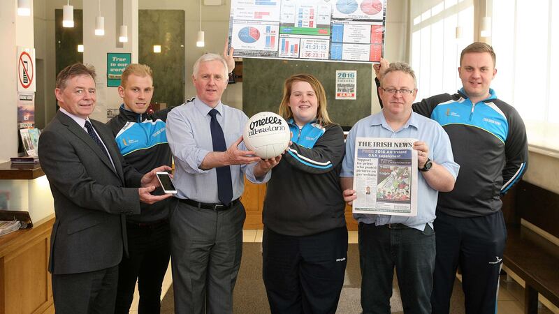 <span style="color: rgb(34, 34, 34); font-family: arial, sans-serif; font-size: 12.8px;">UU students threw in the ball for the launch of this new Ulster Championship initiative alongside Liam McMullen (Irish News IT manager), Jim Lowther (head of UU School of Sport), Thomas Hawkins (Irish News sports editor) and John Brolly (Irish News marketing manager)&nbsp;</span>