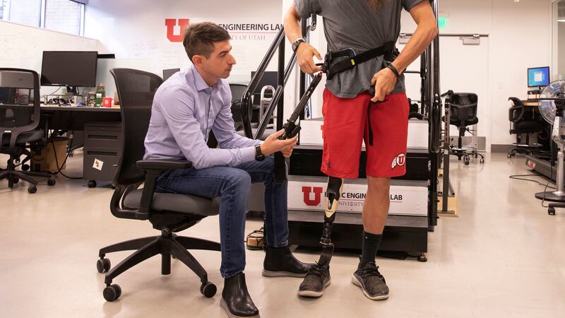 Standard prosthetic legs for amputees cannot fully replicate the biomechanical functions of a human legs, researchers say.
