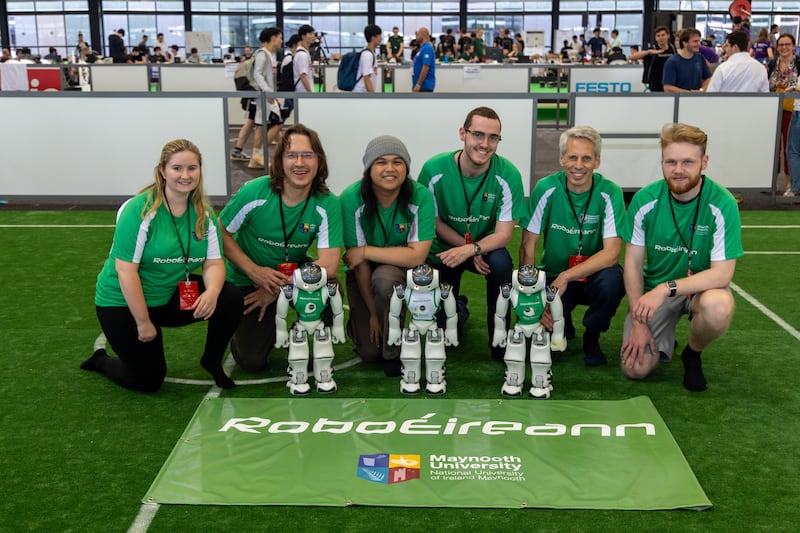 RoboÉireann, Ireland’s Robot Soccer team from Maynooth University, (L/R) Heather Bruen, Ralf Bierig, Shauna Recto, Aidan Colgan, Rudi Villing, and Andy Lee Mitchell