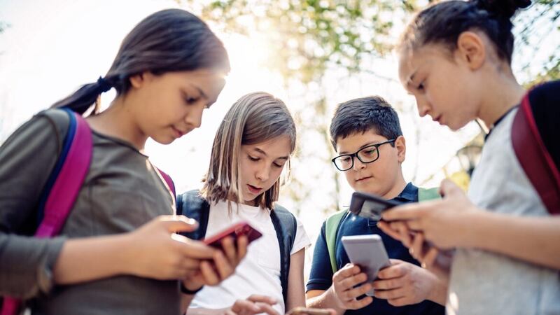 Kids spend a worrying amount of time on social media 