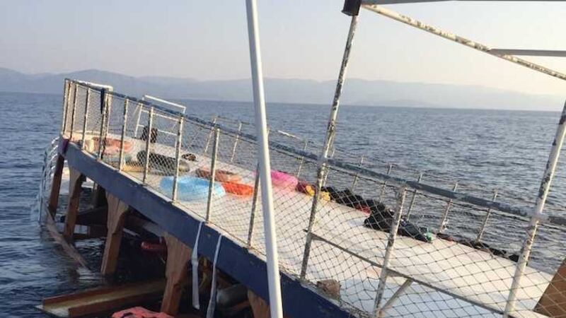 Reports said 211 people were rescued from yesterday&rsquo;s sinking in international waters between Datca in Turkey