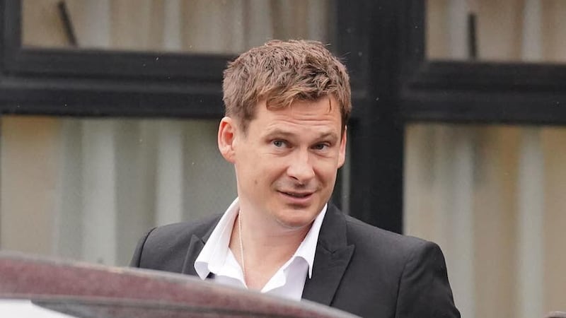 Singer Lee Ryan has successfully applied to withdraw his guilty plea for drunkenly assaulting a police officer during his arrest for abusing a black flight attendant (PA)
